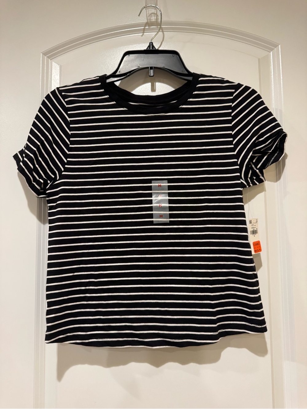 Old Navy Black and White Striped Short Sleeve Tee